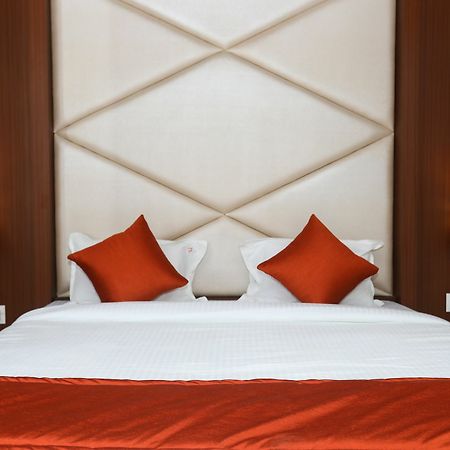 Hotel Spring Inn Bombaim Exterior foto