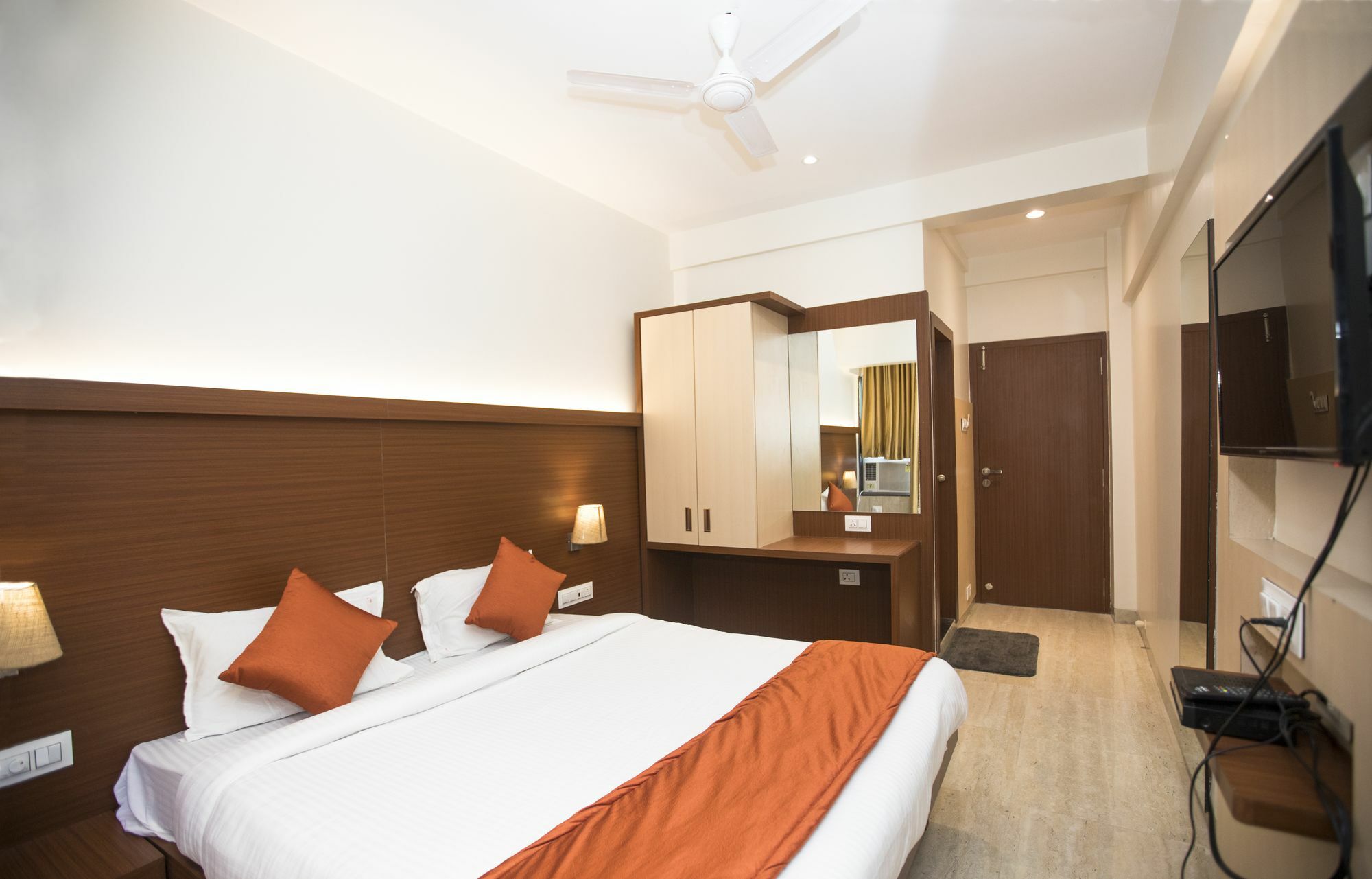 Hotel Spring Inn Bombaim Exterior foto