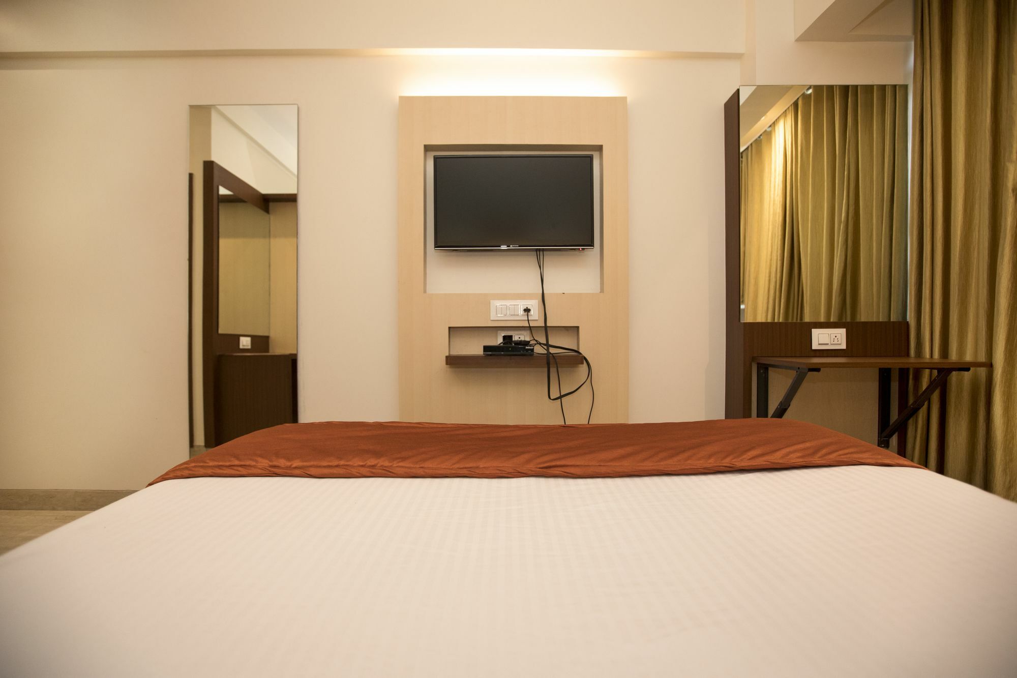 Hotel Spring Inn Bombaim Exterior foto