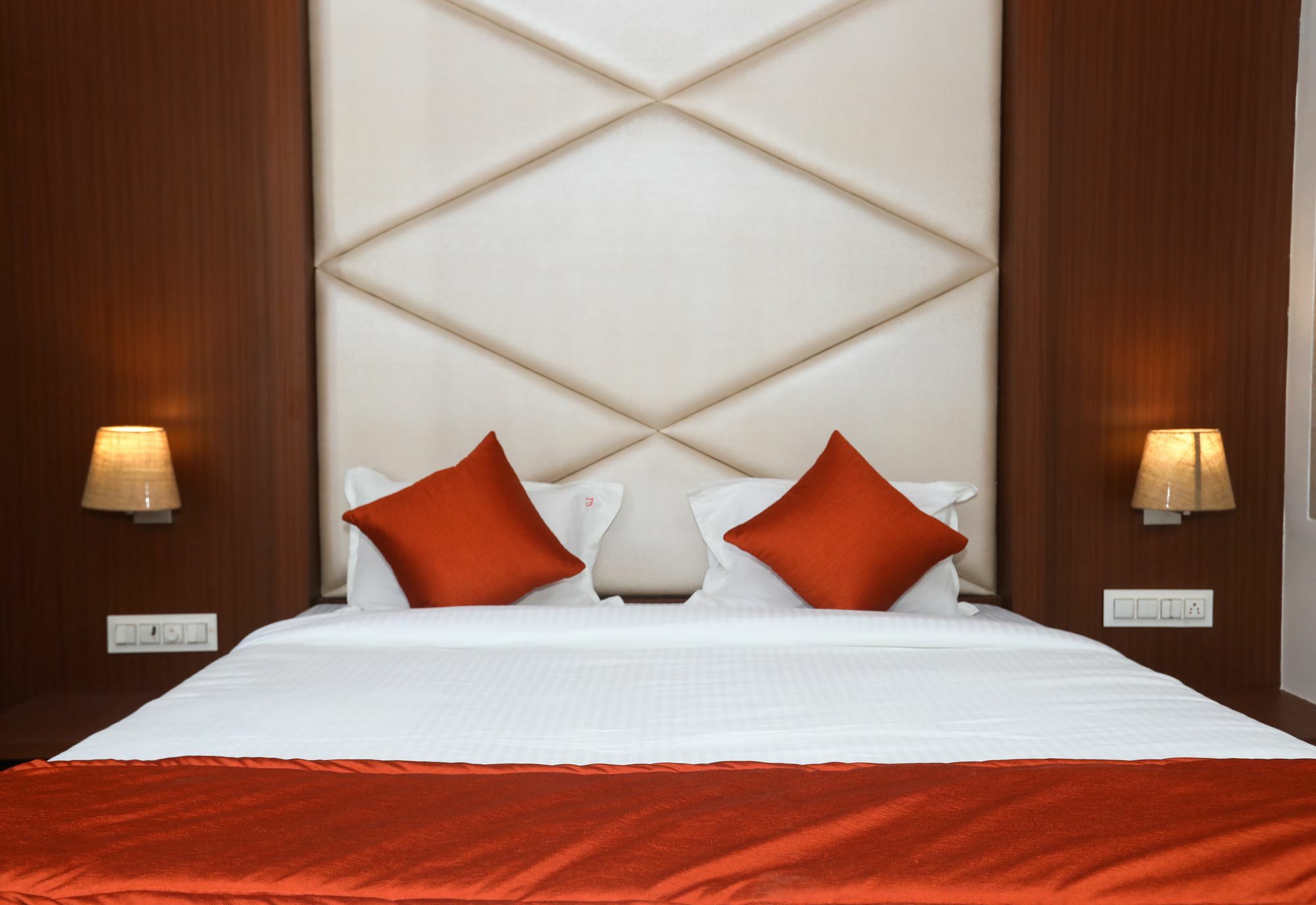 Hotel Spring Inn Bombaim Exterior foto